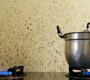 Duvardaki Yağ Lekesi Nasıl Çıkar